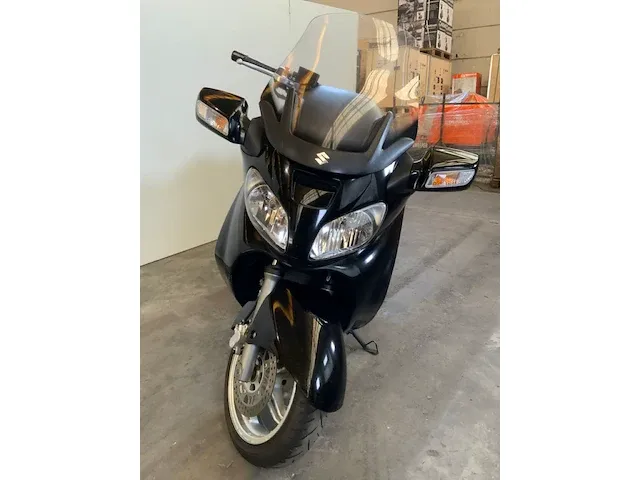 Suzuki burgman an650 scooter - afbeelding 10 van  17