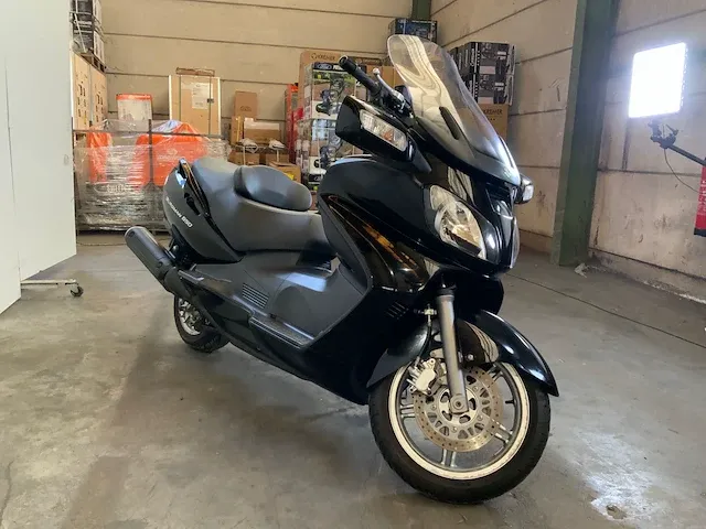 Suzuki burgman an650 scooter - afbeelding 11 van  17