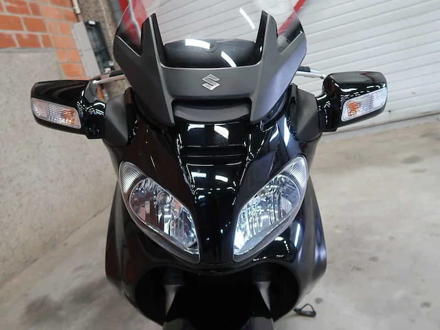 Suzuki burgman - afbeelding 11 van  29