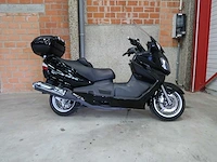Suzuki burgman - afbeelding 1 van  29