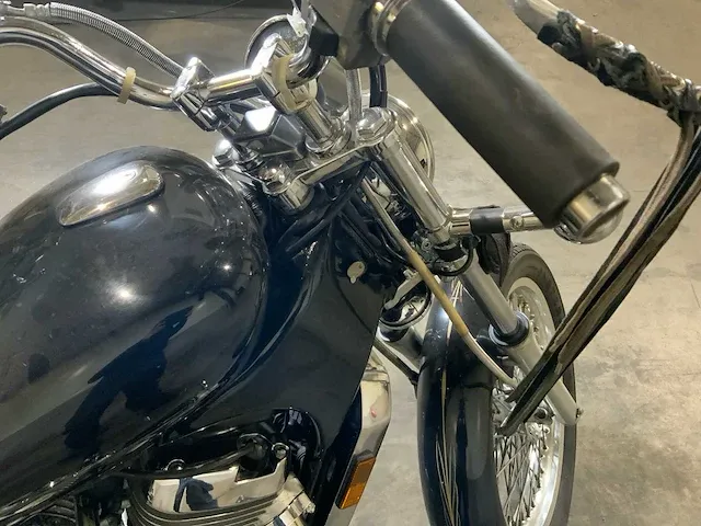 Suzuki chopper intruder 700 motorfiets - afbeelding 3 van  17