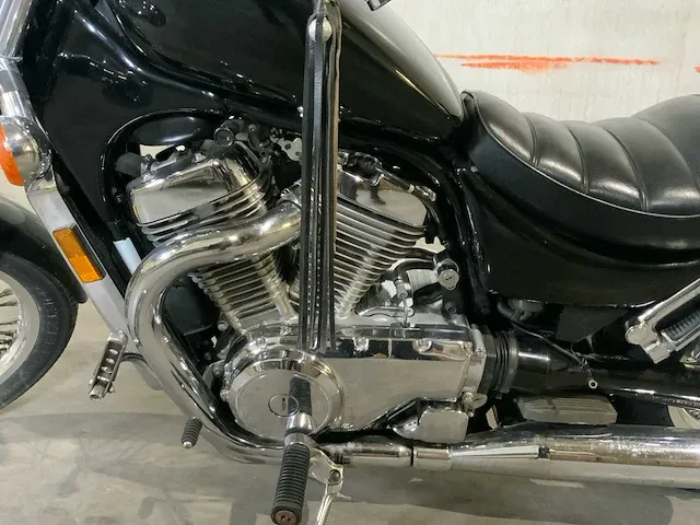 Suzuki chopper intruder 700 motorfiets - afbeelding 7 van  17