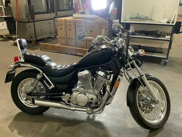 Suzuki chopper intruder 700 motorfiets - afbeelding 12 van  17