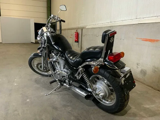 Suzuki chopper intruder 700 motorfiets - afbeelding 15 van  17