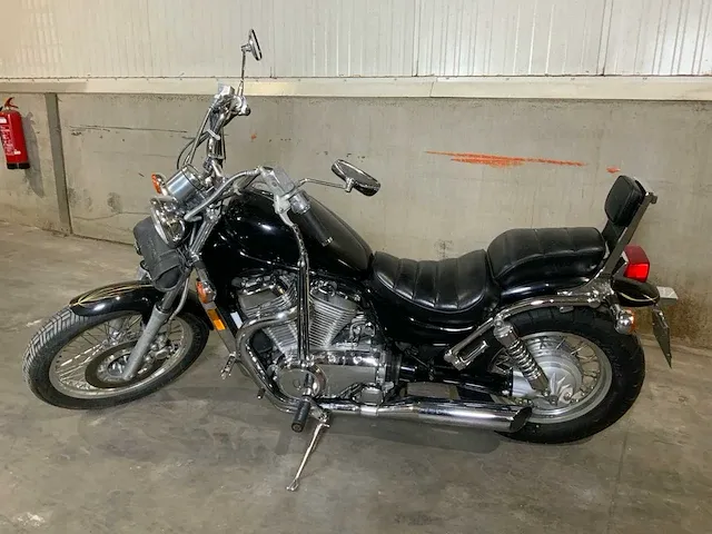 Suzuki chopper intruder 700 motorfiets - afbeelding 16 van  17