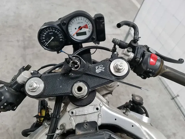 Suzuki gsxr 600 1997 - afbeelding 4 van  10