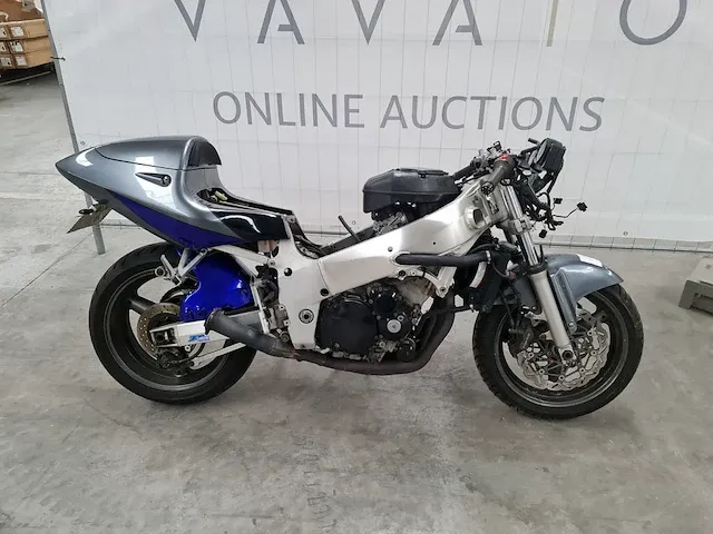 Suzuki gsxr 600 1997 - afbeelding 7 van  10