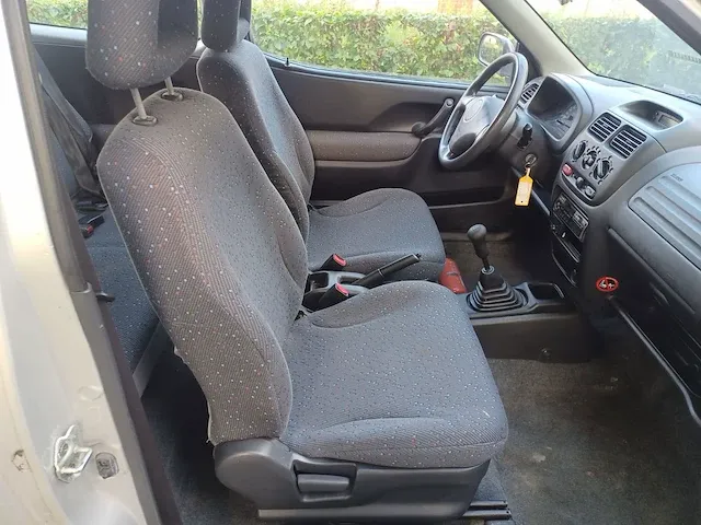 Suzuki ignis, 2002 - afbeelding 13 van  17