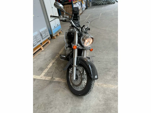 Suzuki intruder motorfiets - afbeelding 2 van  11