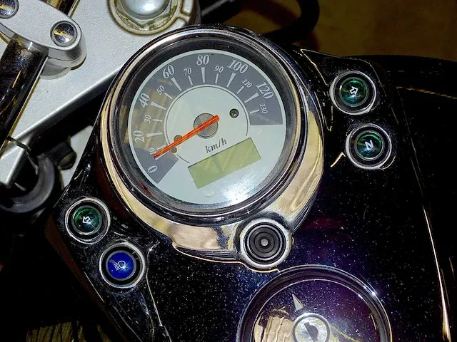 Suzuki intruder vl125 - afbeelding 8 van  24
