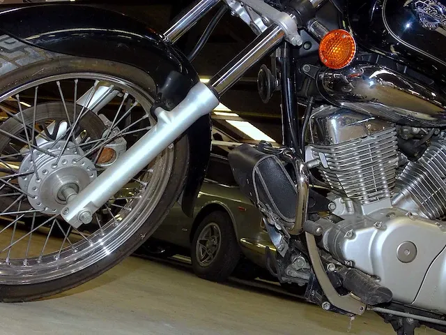 Suzuki intruder vl125 - afbeelding 9 van  24