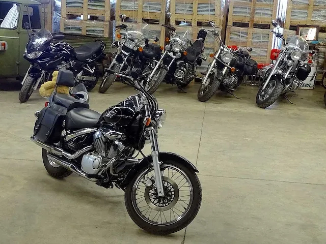 Suzuki intruder vl125 - afbeelding 20 van  24