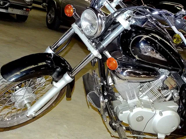 Suzuki intruder vl125 - afbeelding 21 van  24