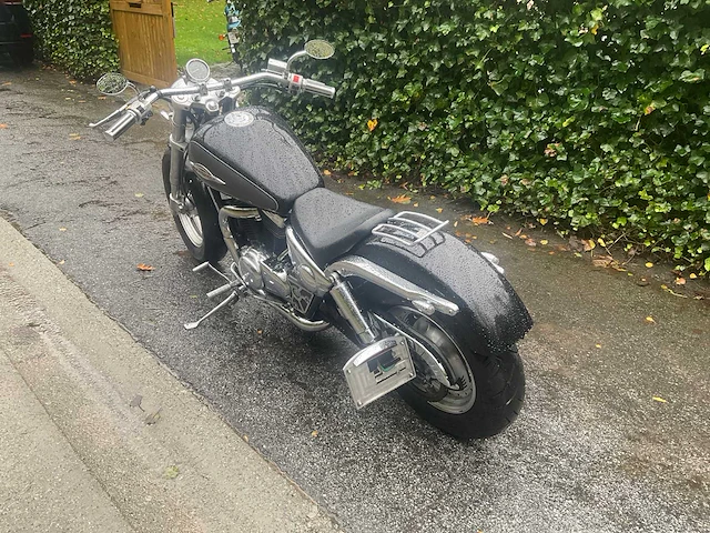 Suzuki marauder motorfiets - afbeelding 9 van  12