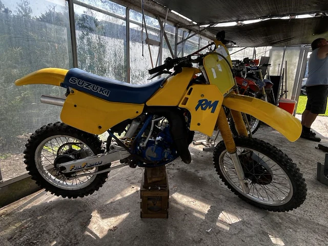 Suzuki rm 125,1987 - afbeelding 4 van  9