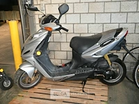 Suzuki scooter - afbeelding 2 van  7