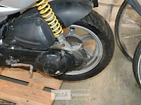 Suzuki scooter - afbeelding 4 van  7
