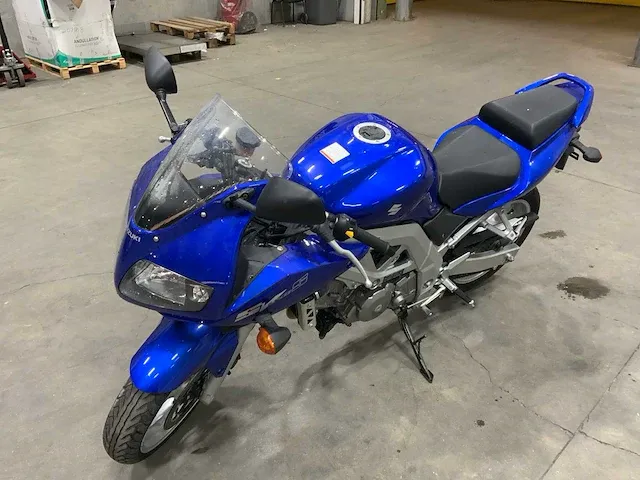 Suzuki sv 650s motorfiets - afbeelding 1 van  9