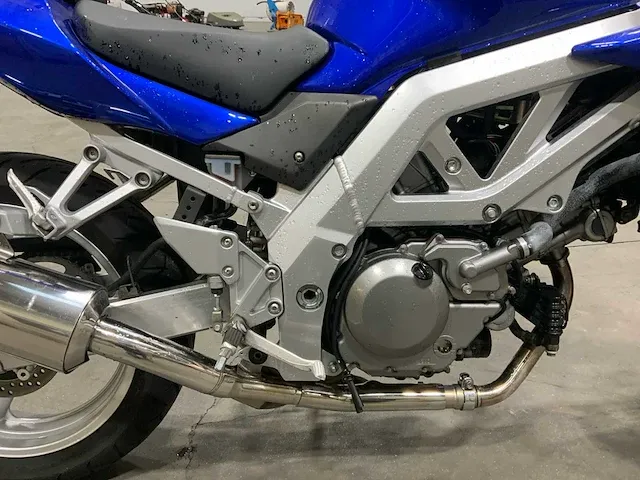 Suzuki sv 650s motorfiets - afbeelding 8 van  9