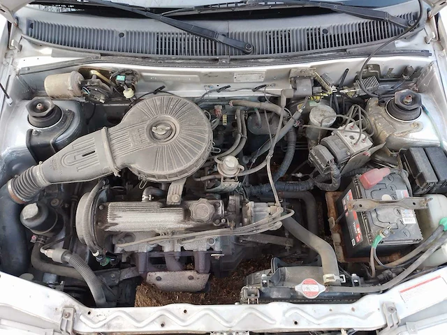 Suzuki swift - 2001 - afbeelding 10 van  18