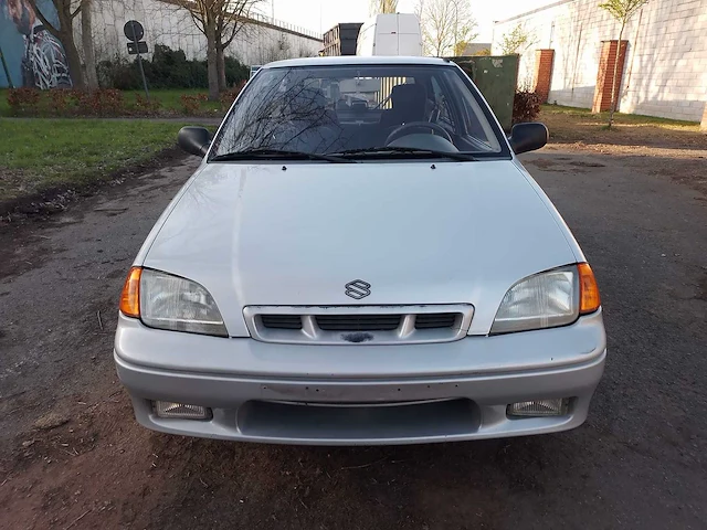 Suzuki swift - 2001 - afbeelding 17 van  18