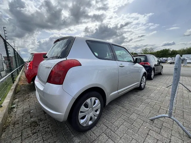 Suzuki swift 1.3i ga 92, 2007 - afbeelding 18 van  23