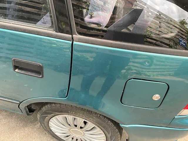 Suzuki swift glx personenauto - afbeelding 15 van  26