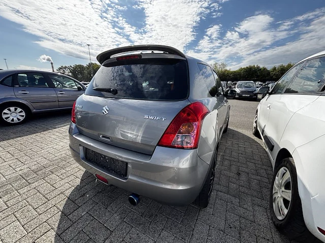 Suzuki swift,2008 - afbeelding 27 van  32