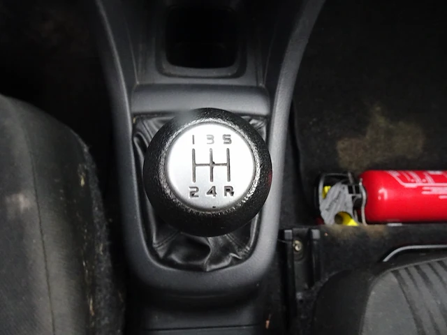 Suzuki swift - afbeelding 2 van  19