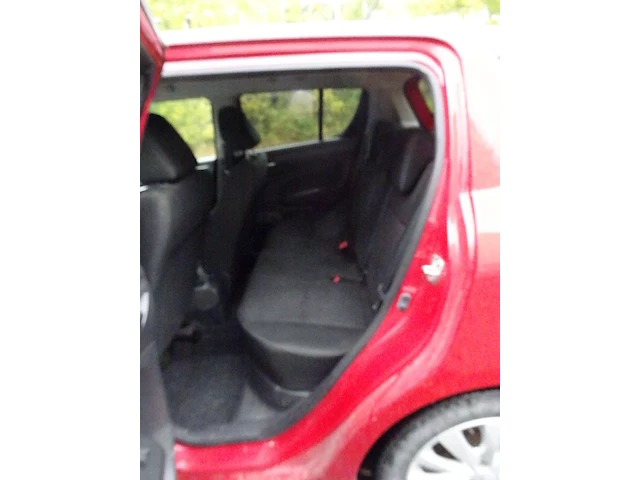 Suzuki swift - afbeelding 4 van  19