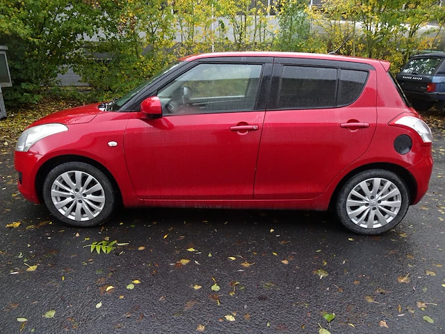 Suzuki swift - afbeelding 1 van  19