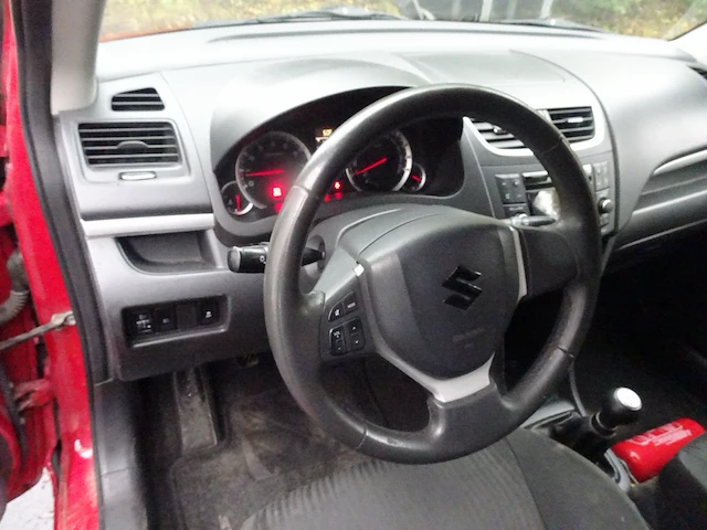 Suzuki swift - afbeelding 16 van  19