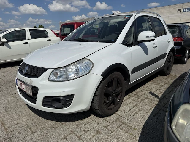 Suzuki,sx4 sx4 1.6i gl 107 at,2013 - afbeelding 1 van  33