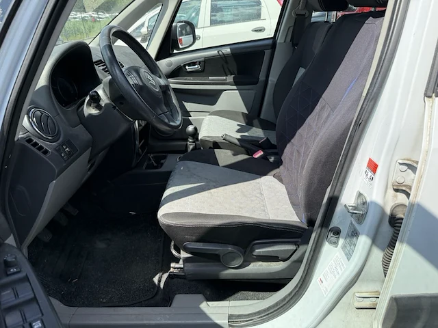 Suzuki,sx4 sx4 1.6i gl 107 at,2013 - afbeelding 31 van  33