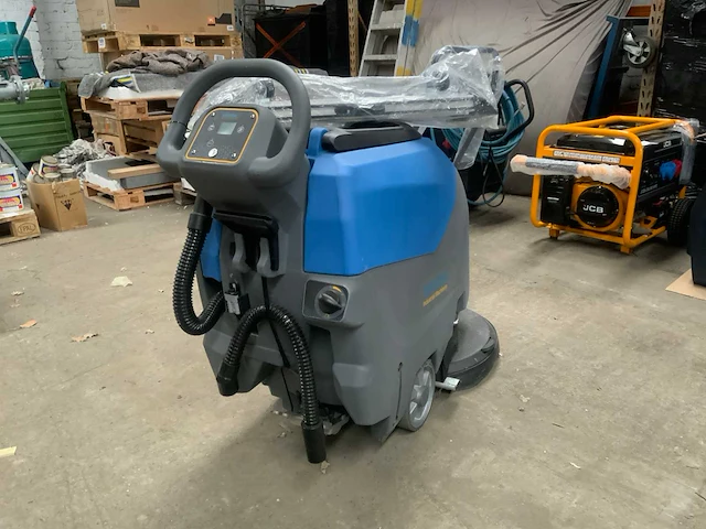Swedic sdfl50a schrob-veegmachine - afbeelding 1 van  10