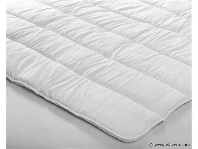 Swiss nights dekbed 200 x 200 cm - afbeelding 4 van  5