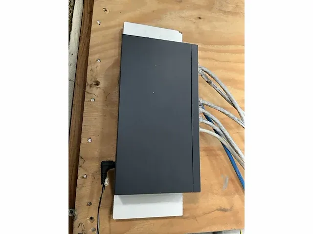 Switch hp 1410-16g - afbeelding 3 van  4