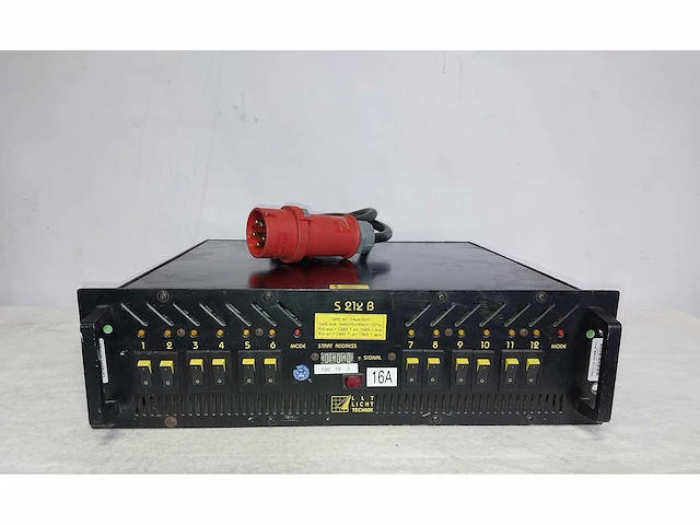 Switchpack cee32r5 12x1kw dmx - afbeelding 1 van  4