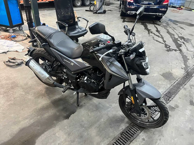 Sym - 125 - brommer - afbeelding 3 van  15