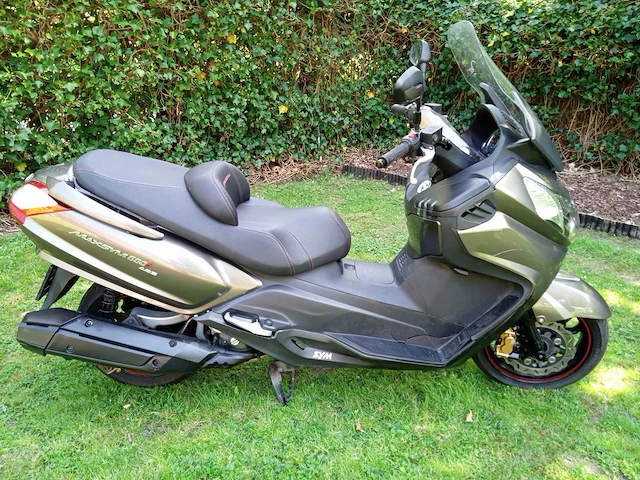Sym - maxsym 600 i - motorcycle - afbeelding 1 van  10