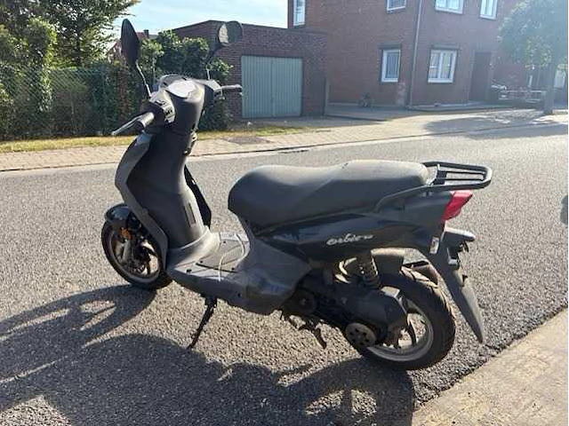 Sym - orbit - light mopeds & light motorised scooters - afbeelding 6 van  8