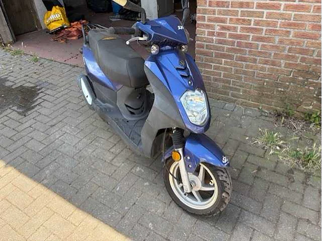 Sym - orbit - scooter - afbeelding 2 van  7