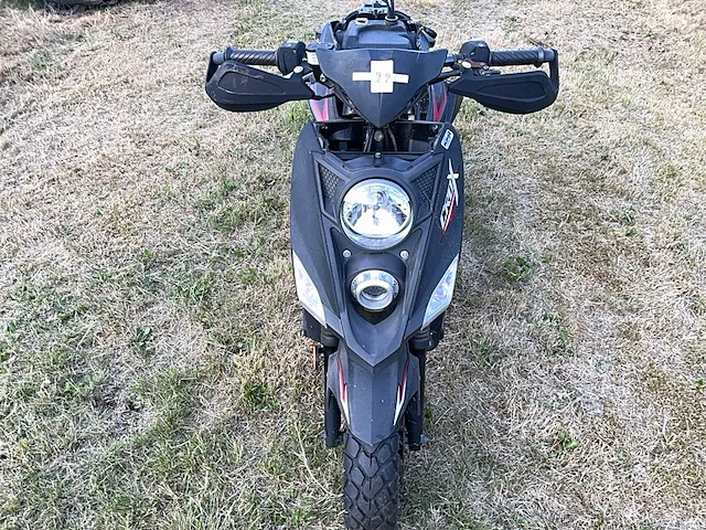 Sym crox scooter - afbeelding 2 van  7