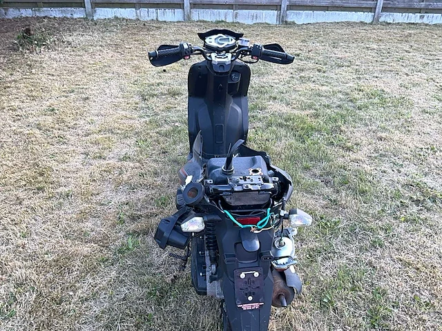 Sym crox scooter - afbeelding 5 van  7