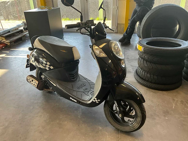 Sym mio50 - 2015 - afbeelding 9 van  11