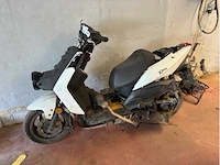 Sym xpro scooter - afbeelding 1 van  5