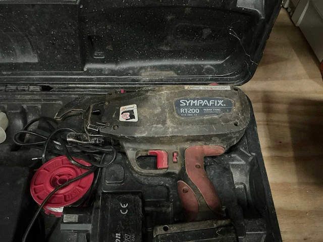 Sympafix rt200 accu vlechtmachine - afbeelding 2 van  5