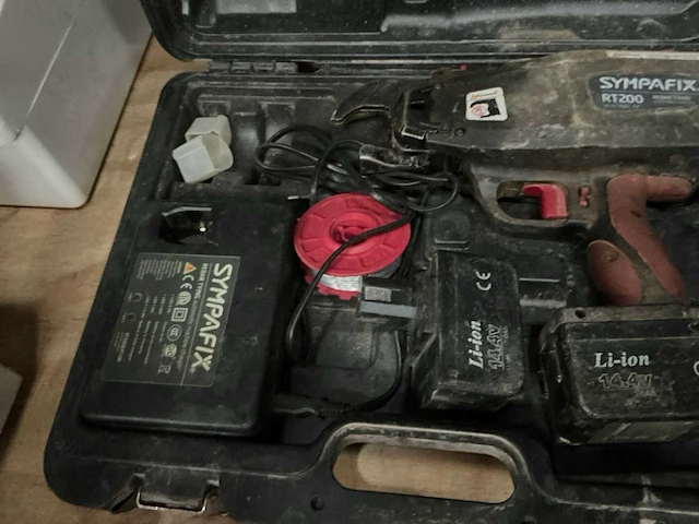 Sympafix rt200 accu vlechtmachine - afbeelding 3 van  5