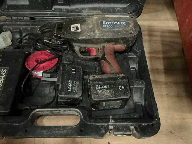 Sympafix rt200 accu vlechtmachine - afbeelding 4 van  5