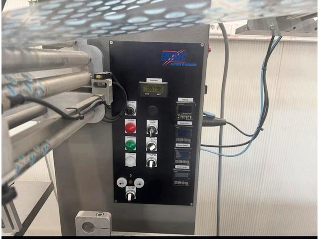 Syntegon / bosch-packaging/tevopharm flow-wrapmachine pack-6/ 336 - afbeelding 11 van  15